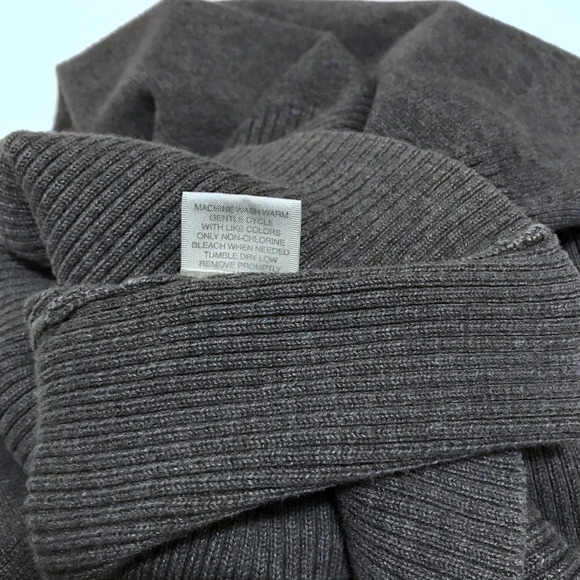 Van Heusen Lightweight V-Neck Sweater Women L - Picture 11 of 11